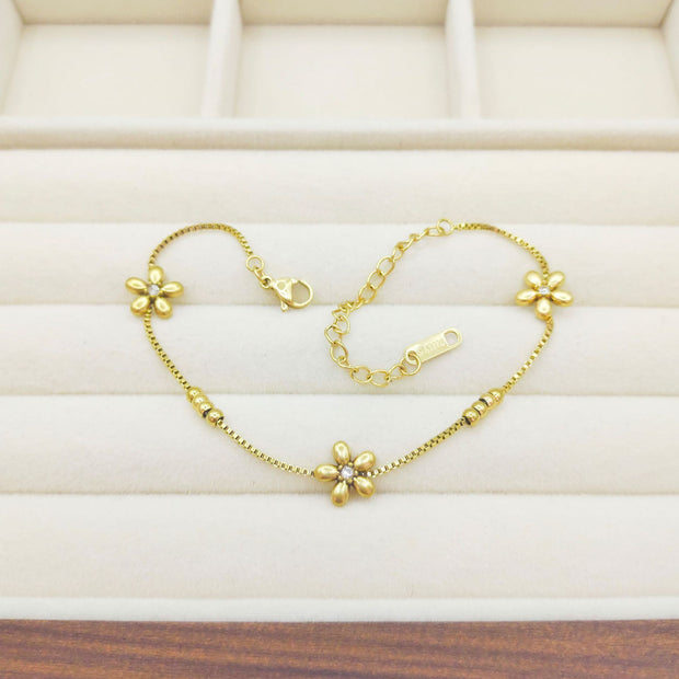 Adjustable Gold-Plated Flower Bracelet – Korean-Style Fashion Jewelry for Women
