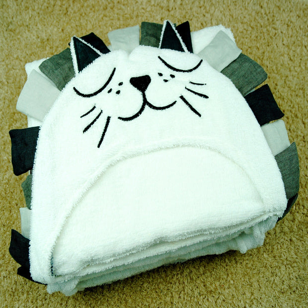Baby Animal Bath Towel & Plush Toy – Lion & Cat Doll Set for Kids' Room or Bedtime