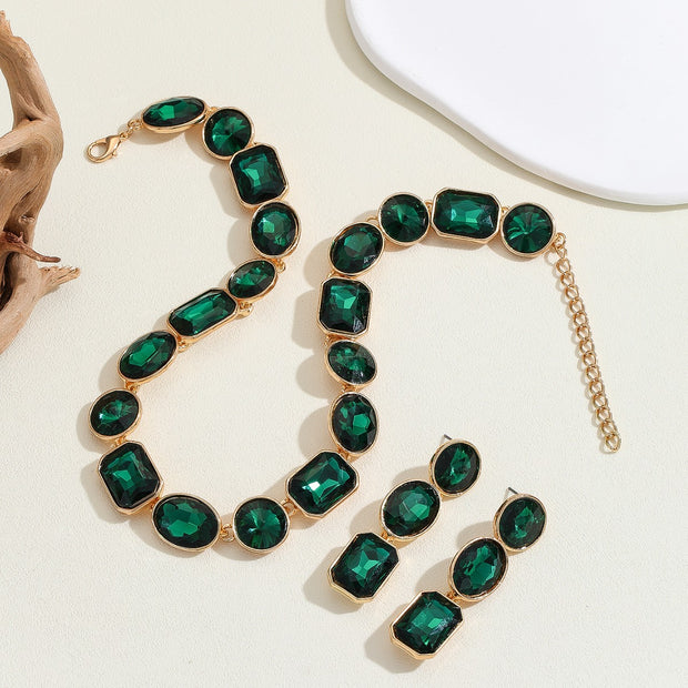 Antique Crystal Gem Necklace – Luxurious Vintage-Style Jewelry for Women