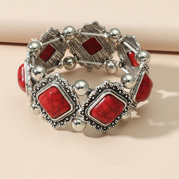 Minimalist Bracelets for Women – Trendy Everyday Fashion Accessories